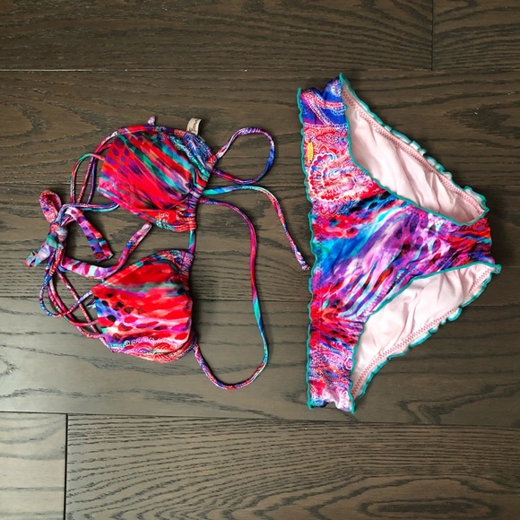 Lulifama Bikini top and bottom - different size top and bottom - Picture 3 of 3